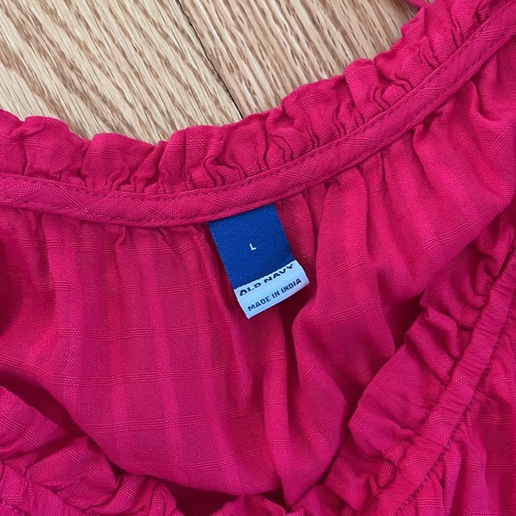 Old Navy NWT Top SOLD - Picture 3 of 4